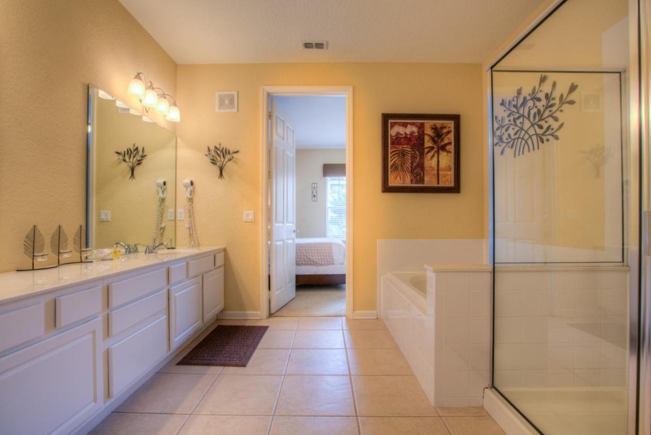 Stylish Condo At Vista Cay Resort Minutes To Wdw Orlando Exterior photo