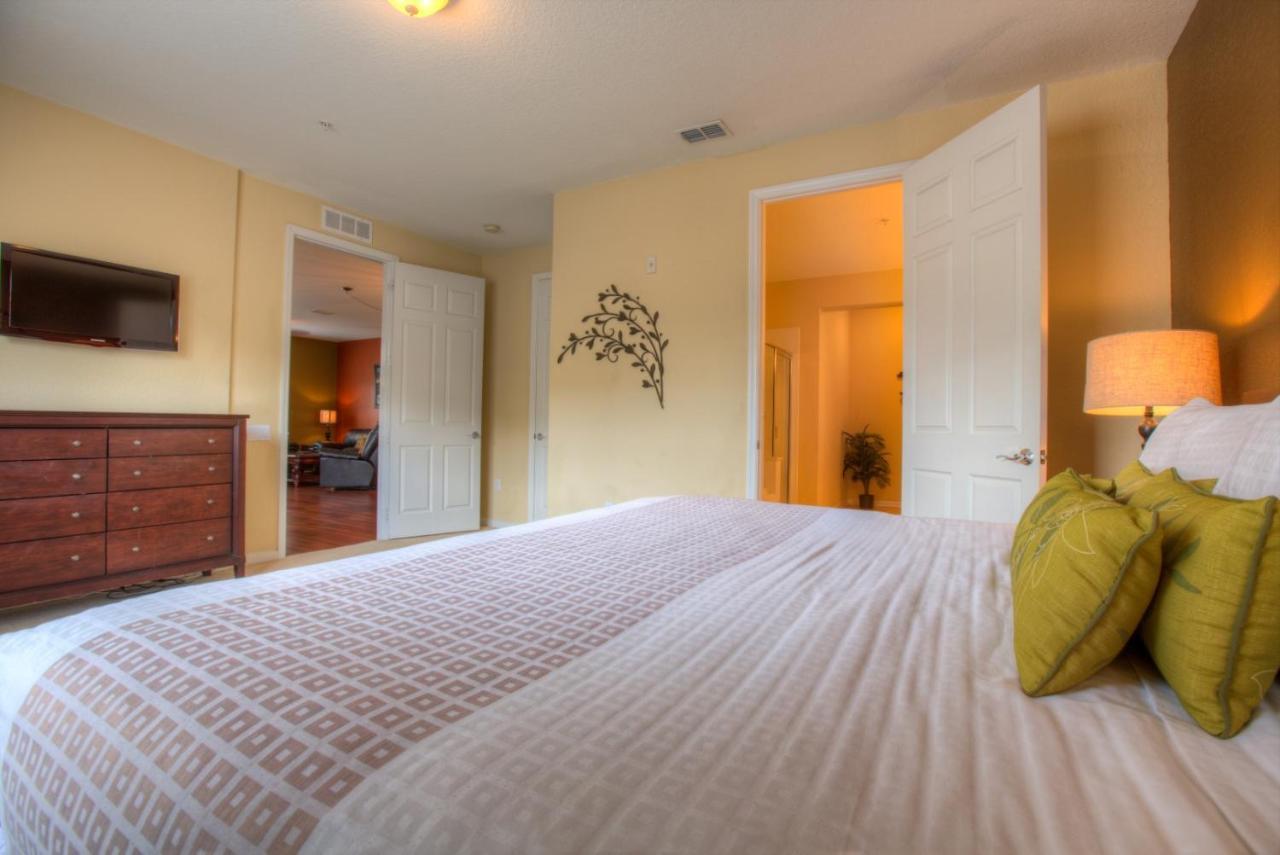 Stylish Condo At Vista Cay Resort Minutes To Wdw Orlando Exterior photo