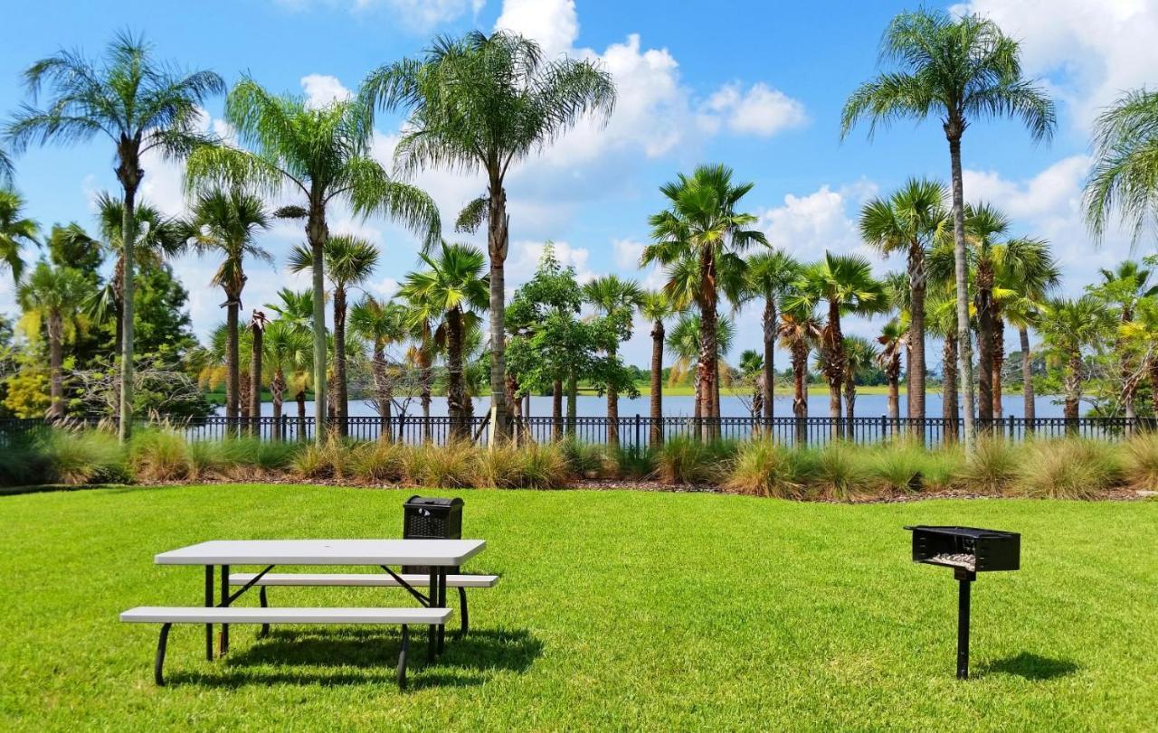 Stylish Condo At Vista Cay Resort Minutes To Wdw Orlando Exterior photo